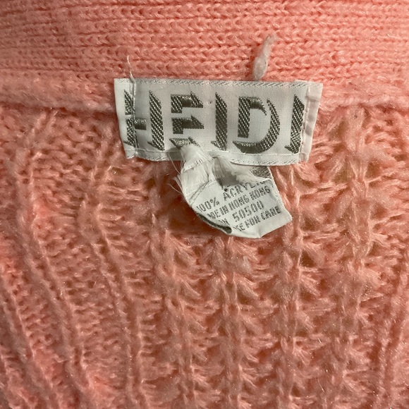 Vintage V-Neck Buttoned Cardigan Pink - Picture 10 of 11